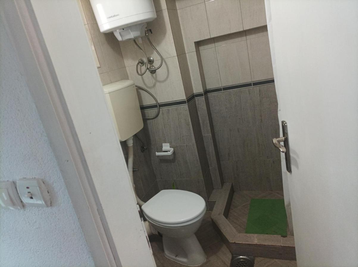 Apartmani Biljana Lazic Vrnjačka Banja Esterno foto