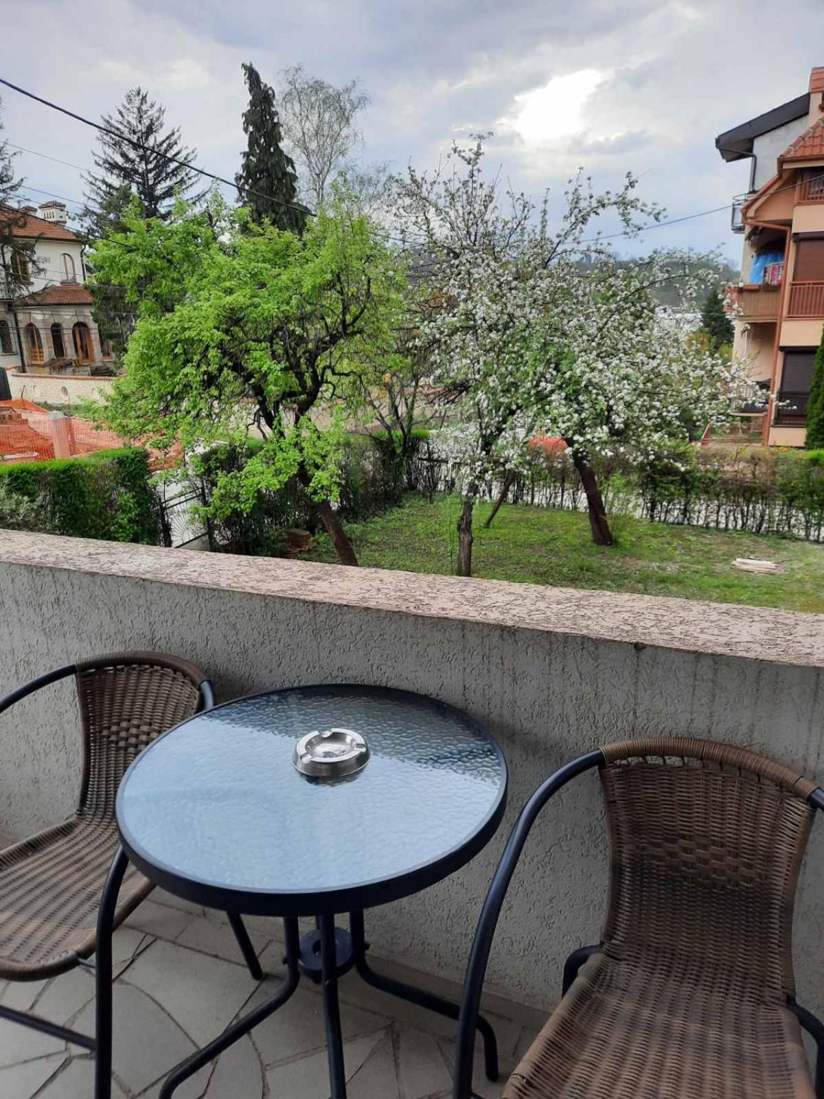 Apartmani Biljana Lazic Vrnjačka Banja Esterno foto